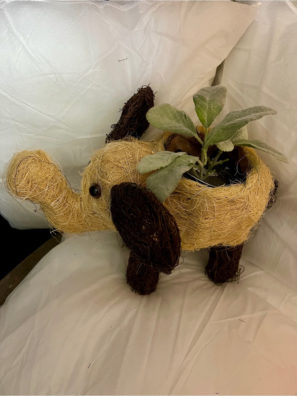 Elephant Woven Fiber Planter Basket Animal Decorative Plant Holder Rustic Décor